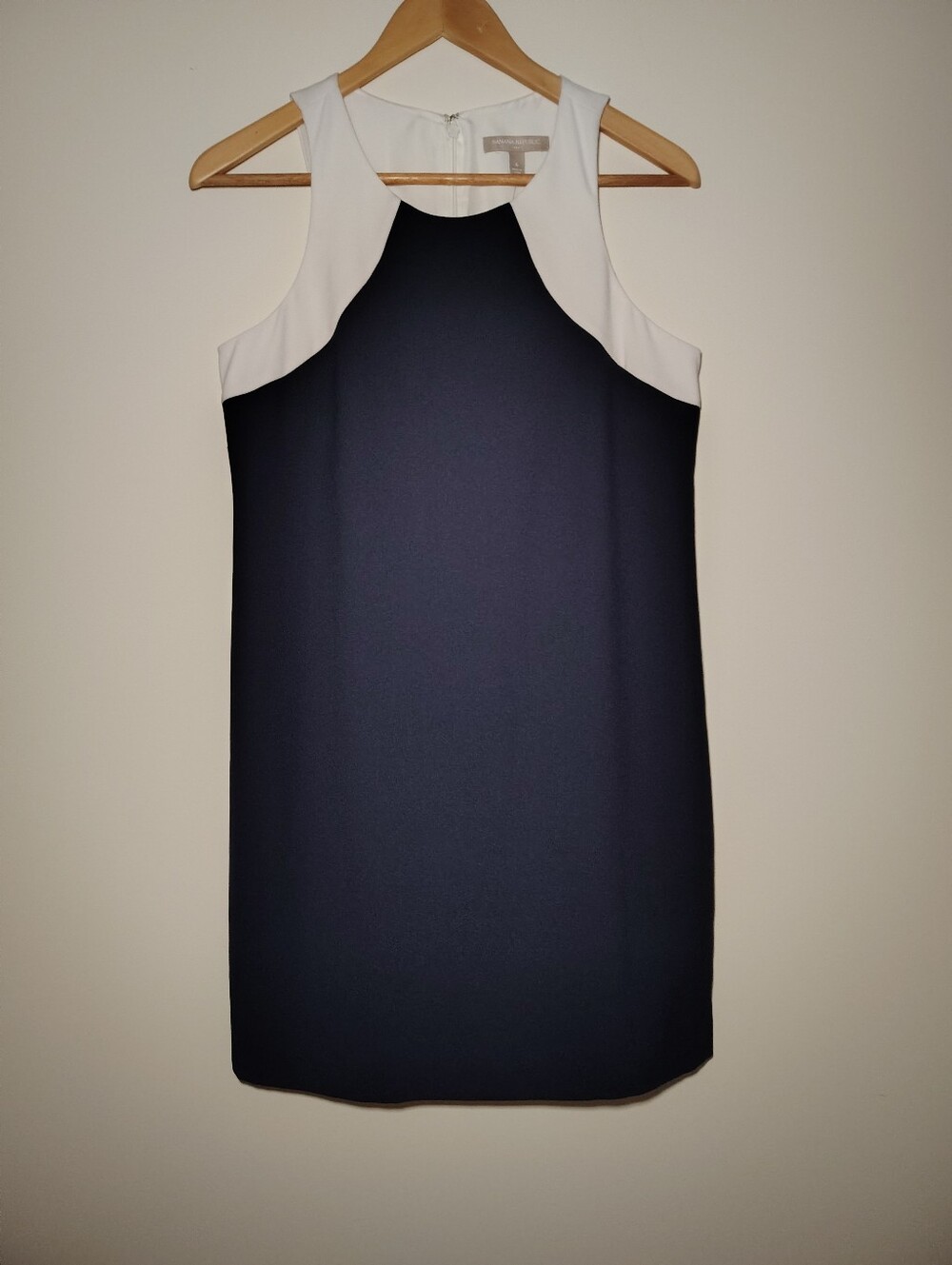 NWT Banana Republic Navy and White Sleeveless Shift Dress